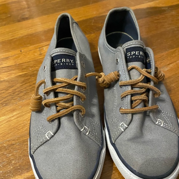 Women’s sperry boat shoes - Picture 3 of 4